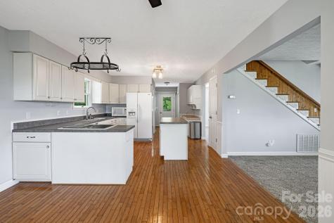 95 Friendship Road Burnsville NC 28714