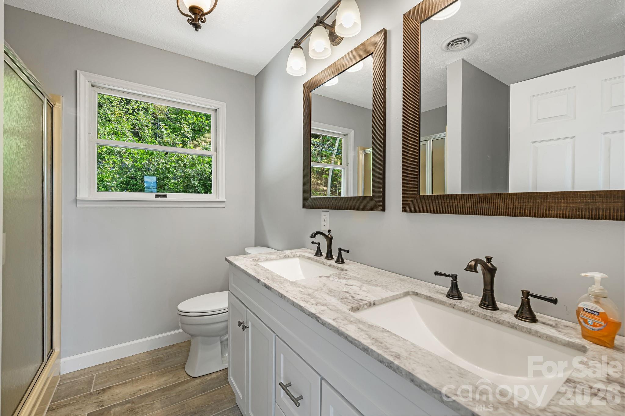 95 Friendship Road Burnsville NC 28714