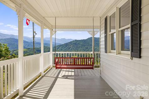 95 Friendship Road Burnsville NC 28714