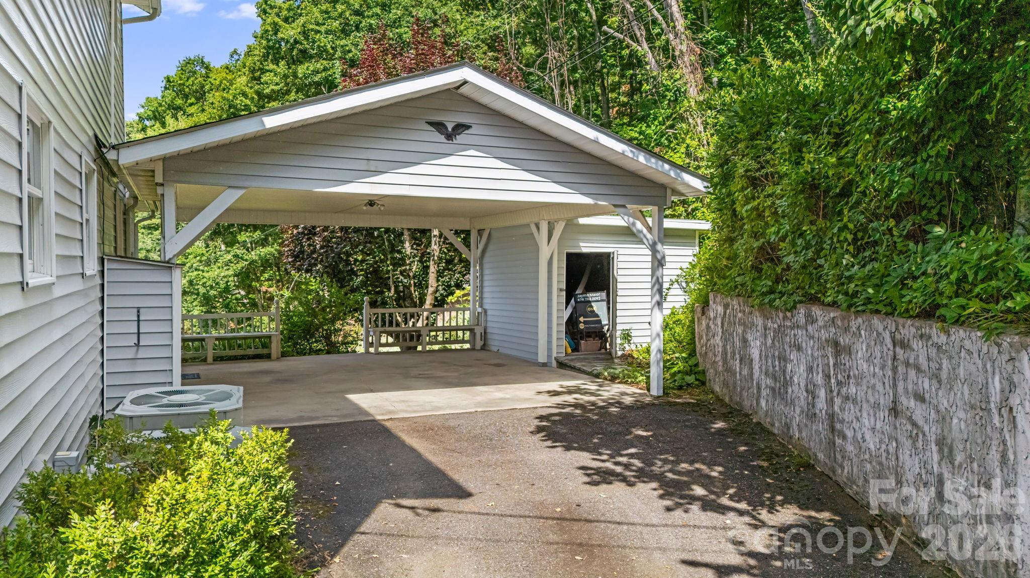 95 Friendship Road Burnsville NC 28714