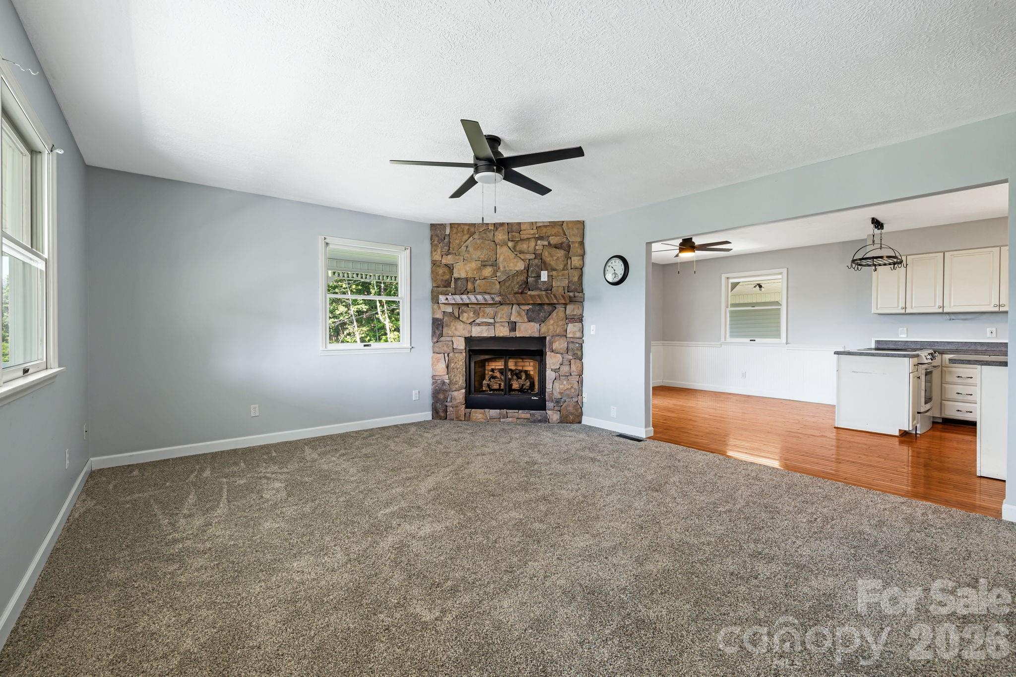 95 Friendship Road Burnsville NC 28714