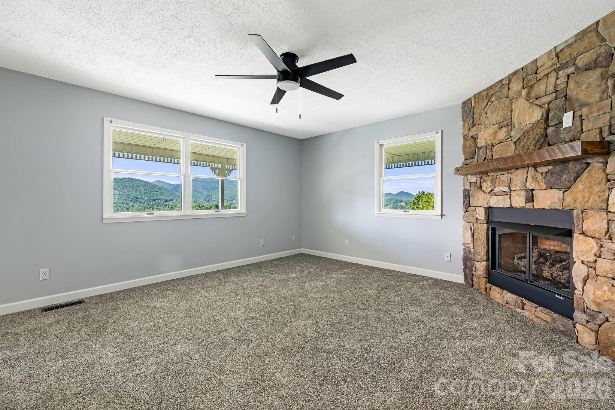 95 Friendship Road Burnsville NC 28714