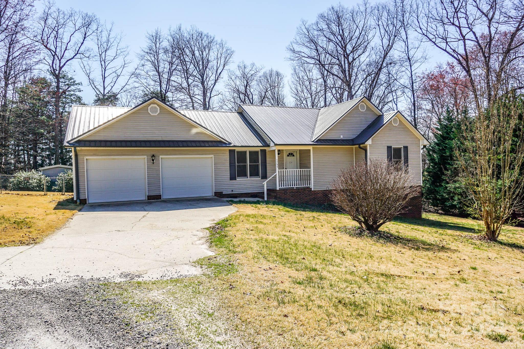 5799 Dwayne Starnes Drive Hickory NC 28602