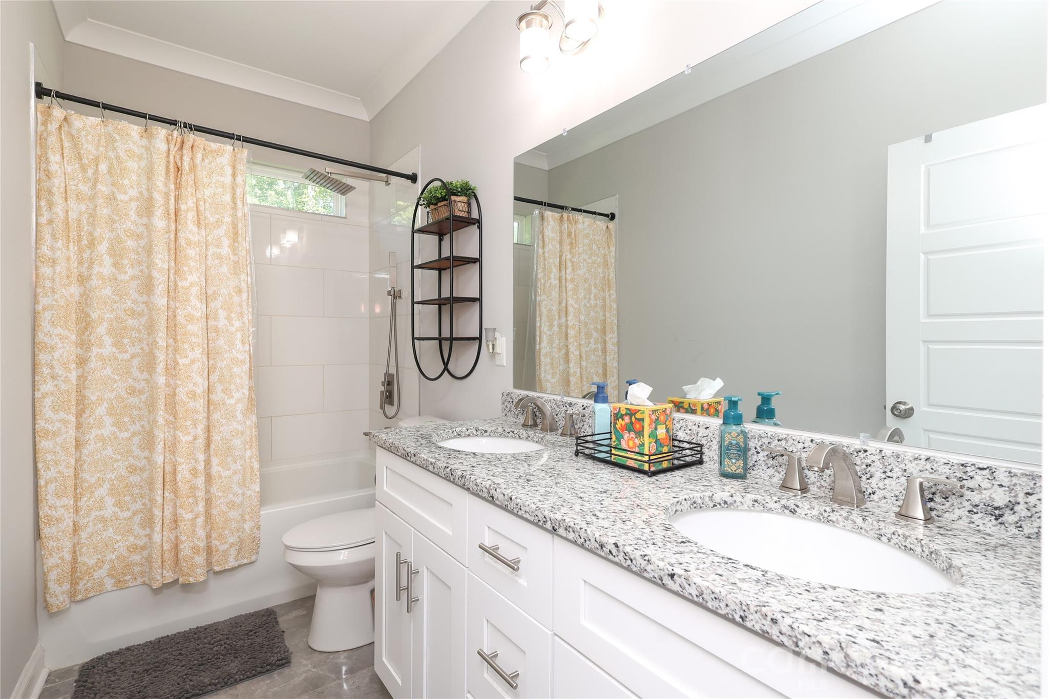 10105 Greenwood Court Charlotte NC 28215