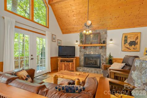 1095 Big Rockys Road Bryson City NC 28713
