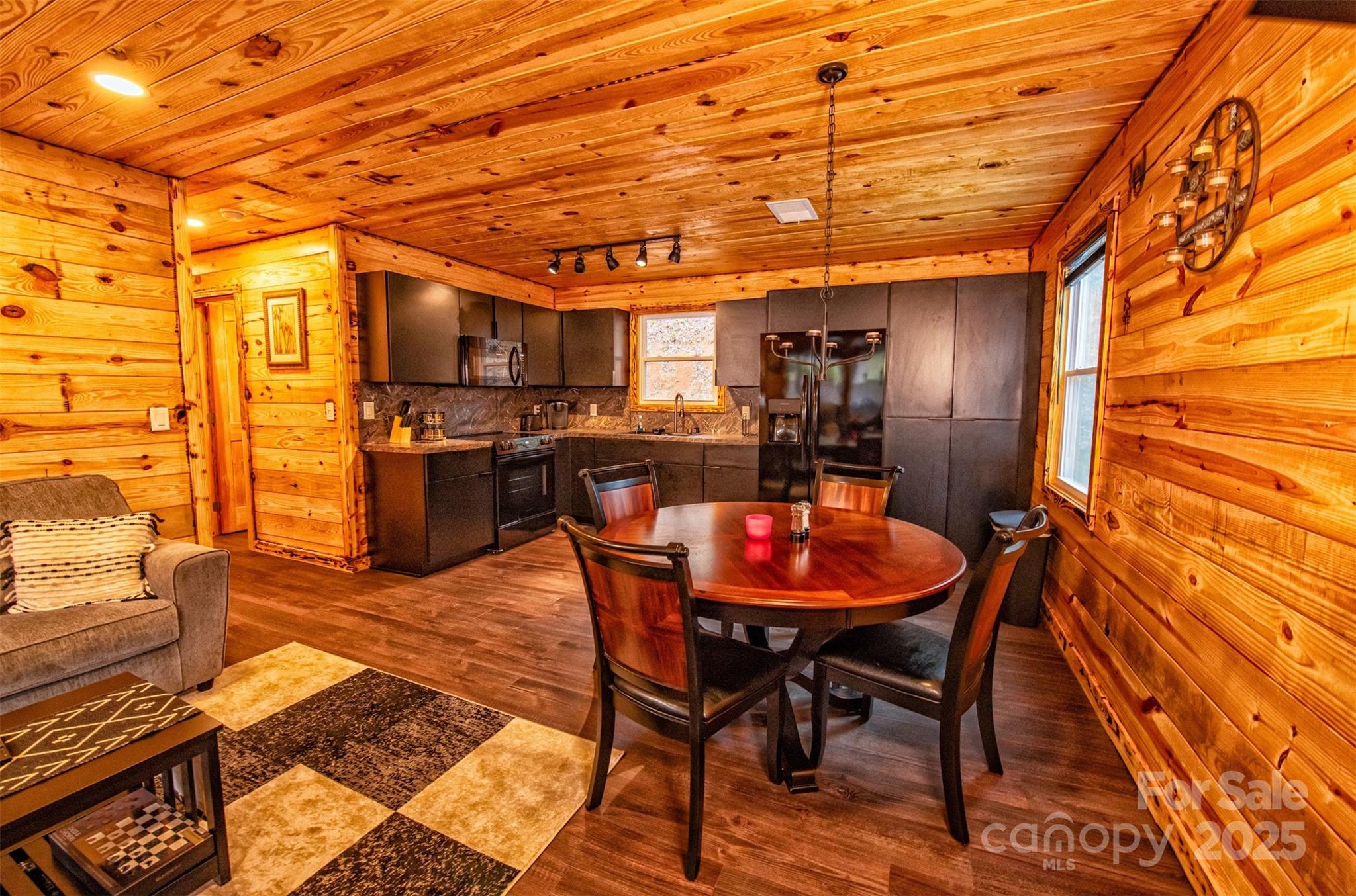 23 Honeysuckle Ridge Almond NC 28702