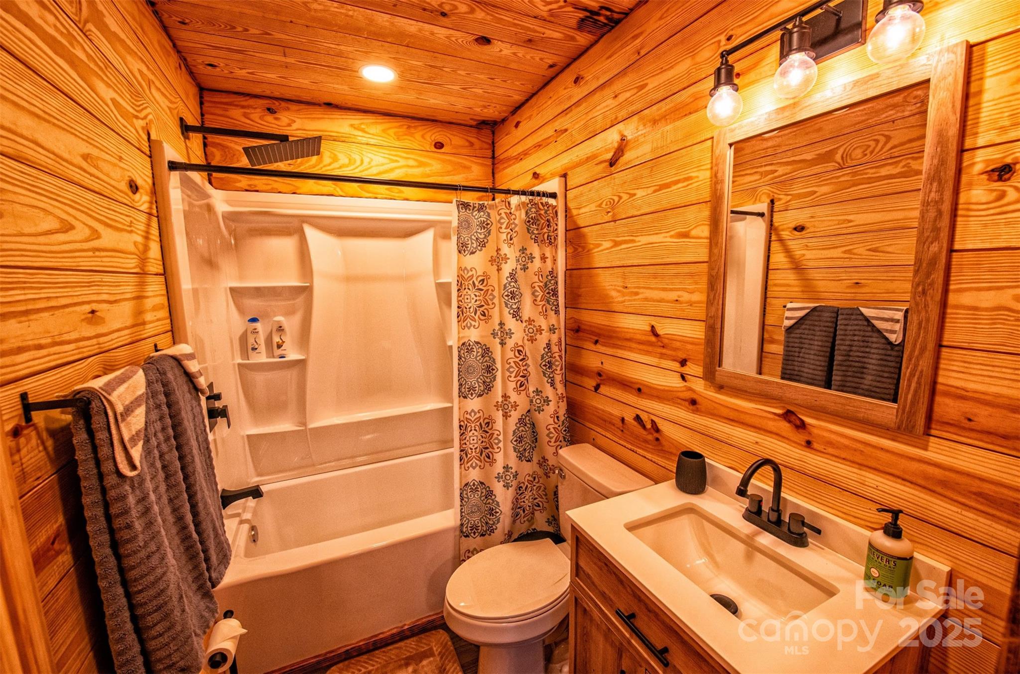 23 Honeysuckle Ridge Almond NC 28702