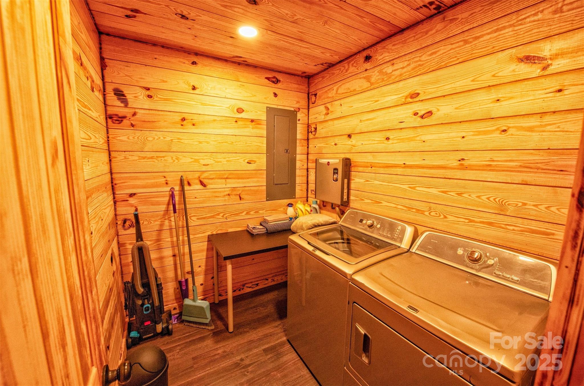 23 Honeysuckle Ridge Almond NC 28702