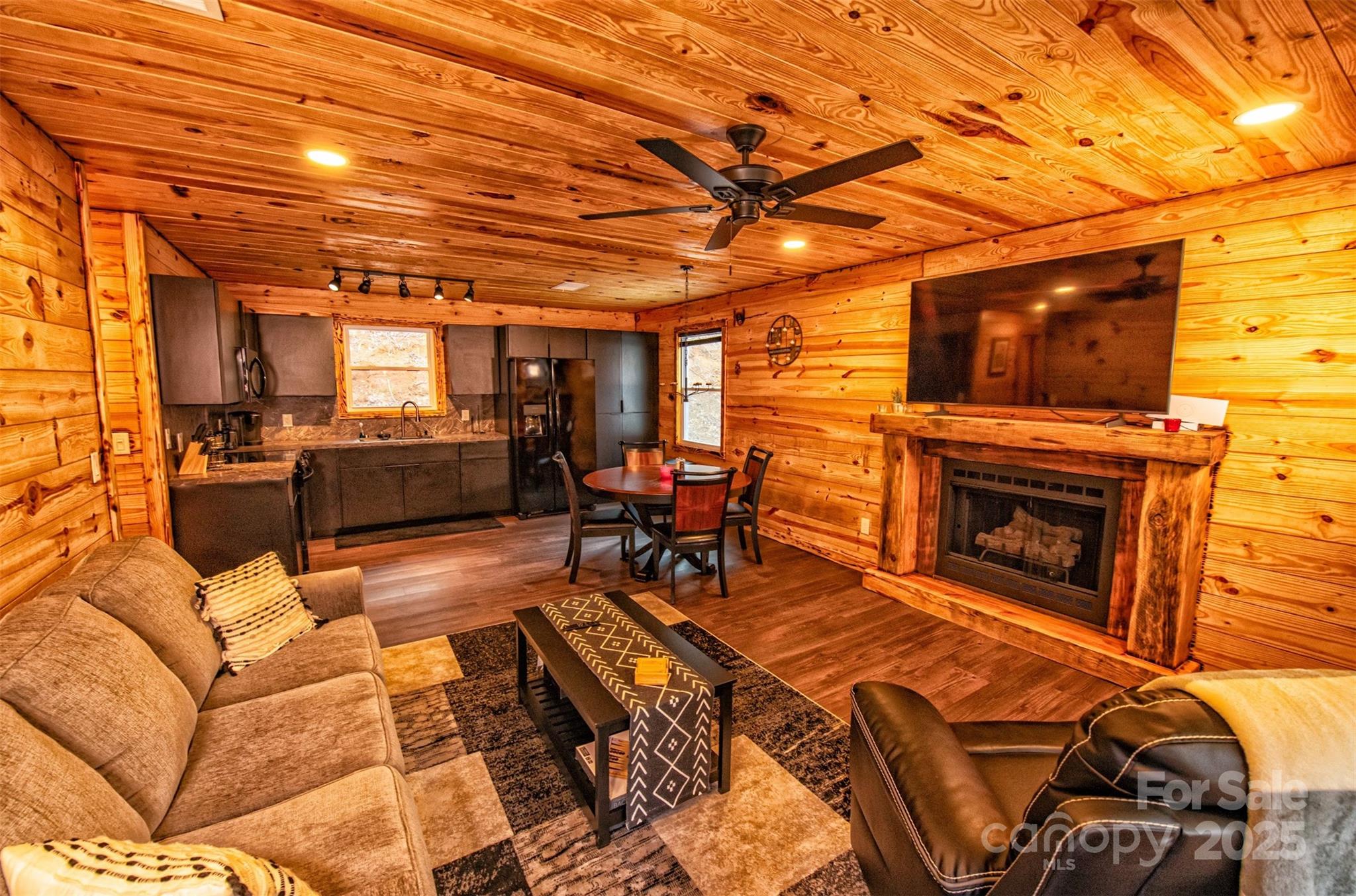 23 Honeysuckle Ridge Almond NC 28702