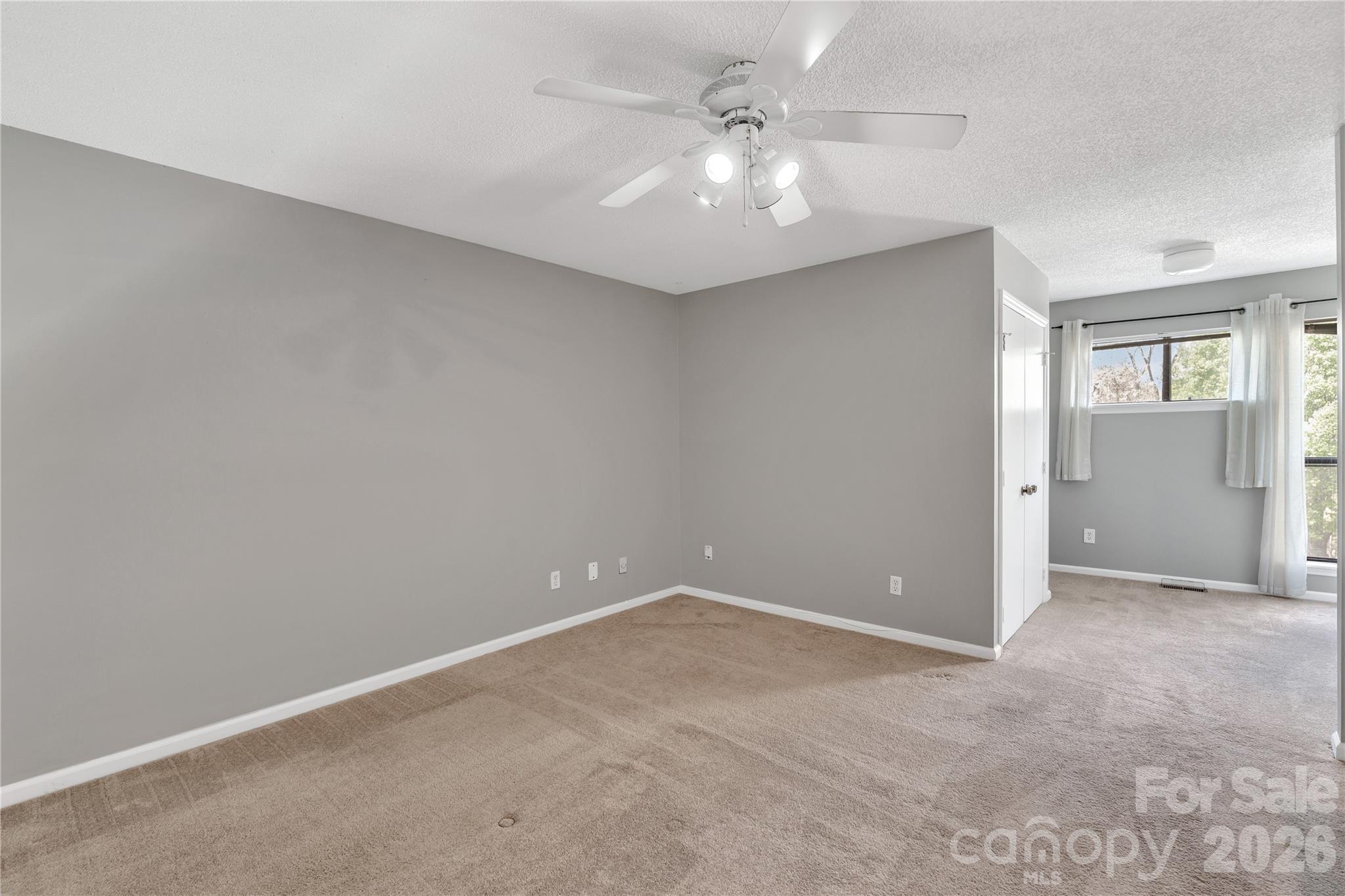 8073 Charter Oak Lane Charlotte NC 28226