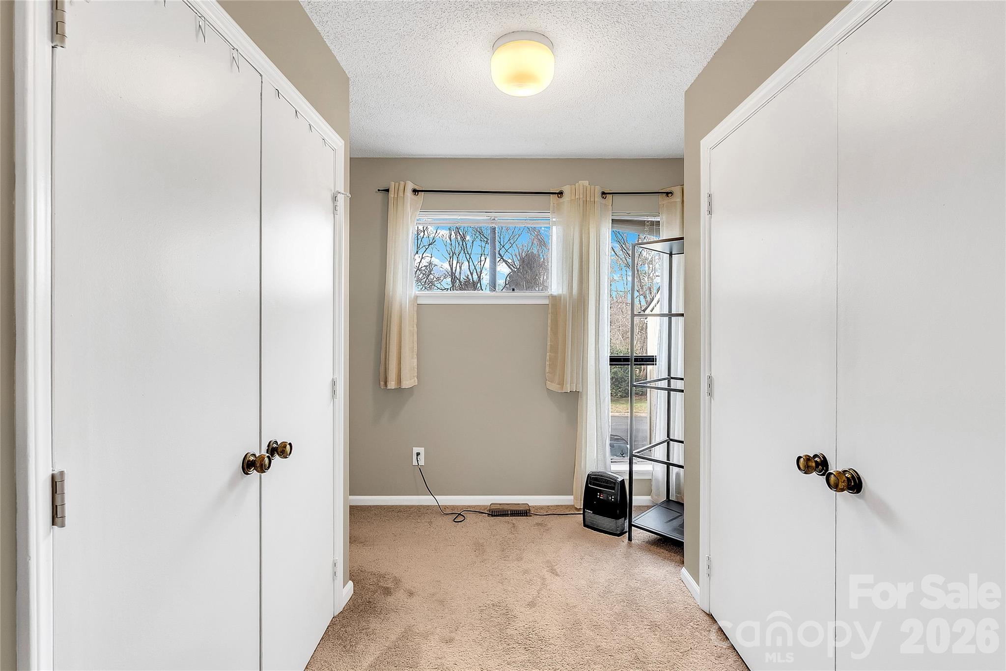 8073 Charter Oak Lane Charlotte NC 28226