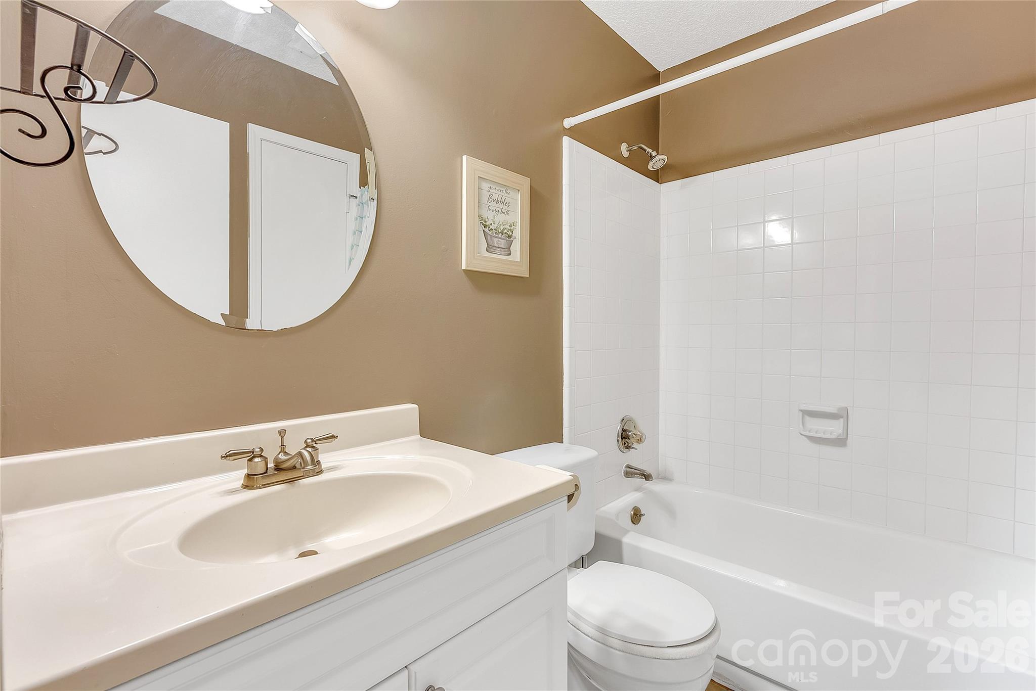 8073 Charter Oak Lane Charlotte NC 28226