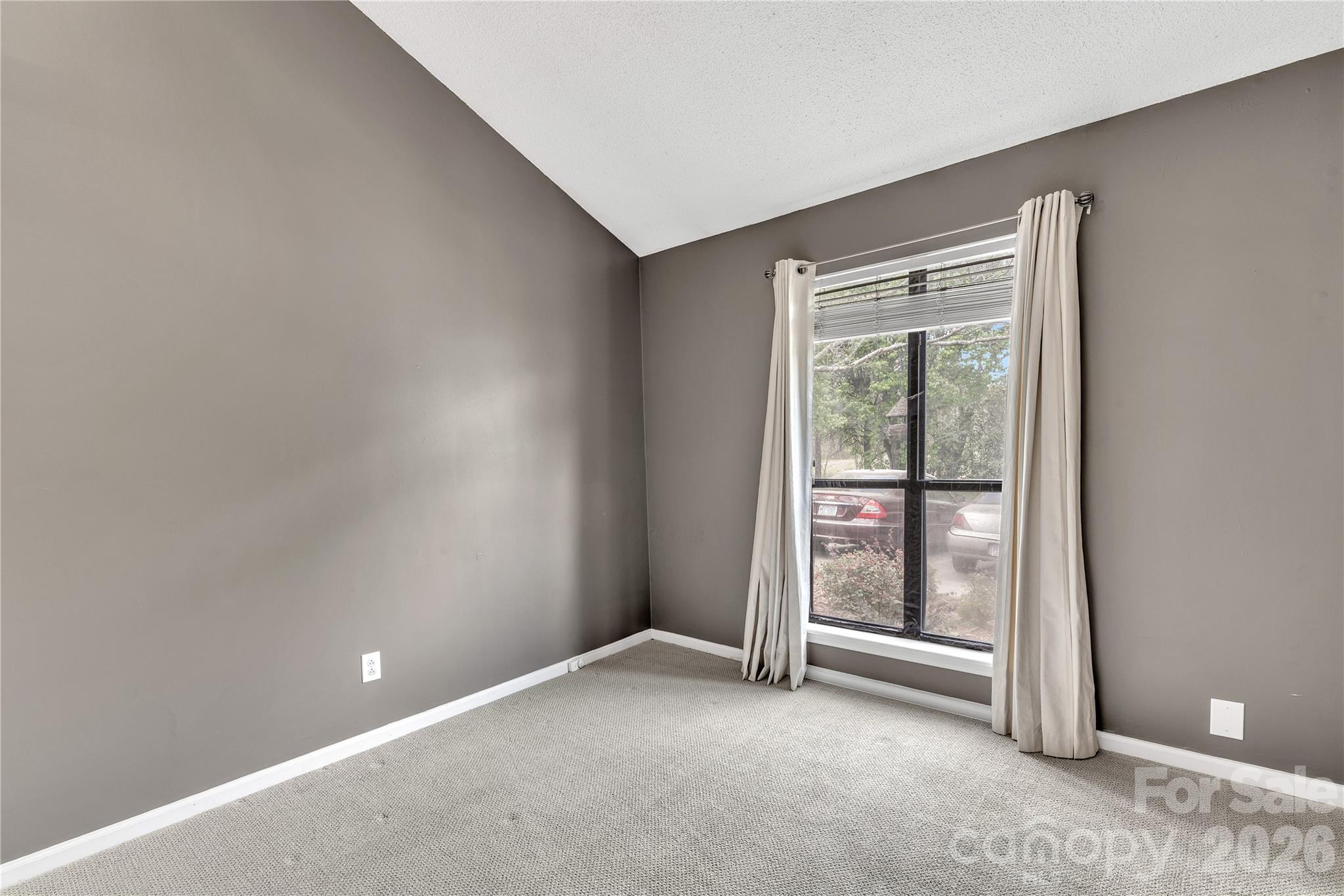 8073 Charter Oak Lane Charlotte NC 28226
