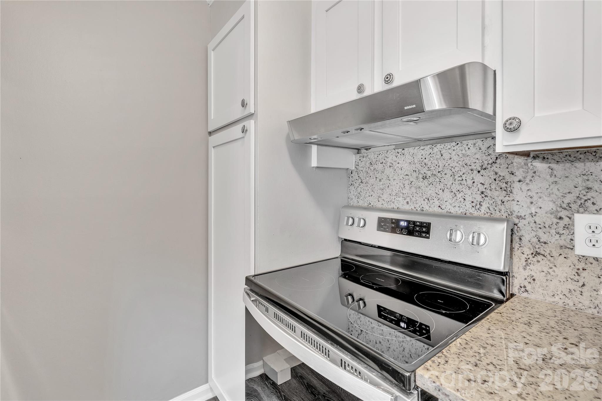 8073 Charter Oak Lane Charlotte NC 28226