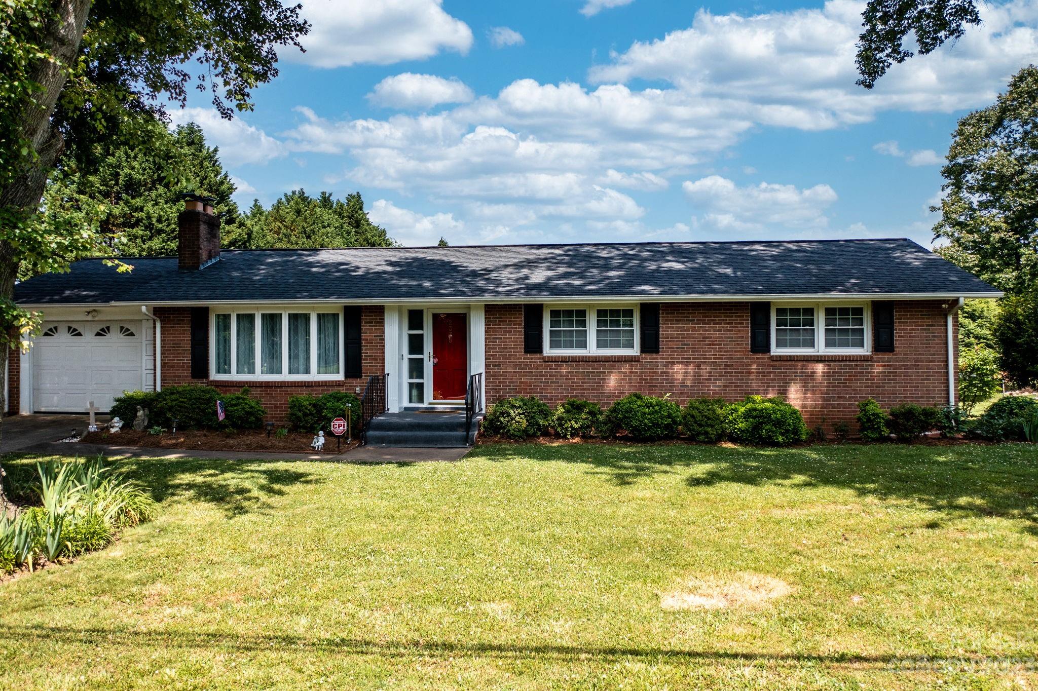 2338 24th Street NE Hickory NC 28601