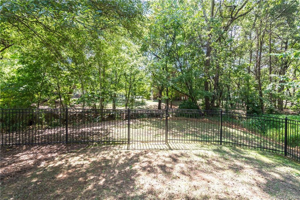 7115 Darnley Place Charlotte NC 28226