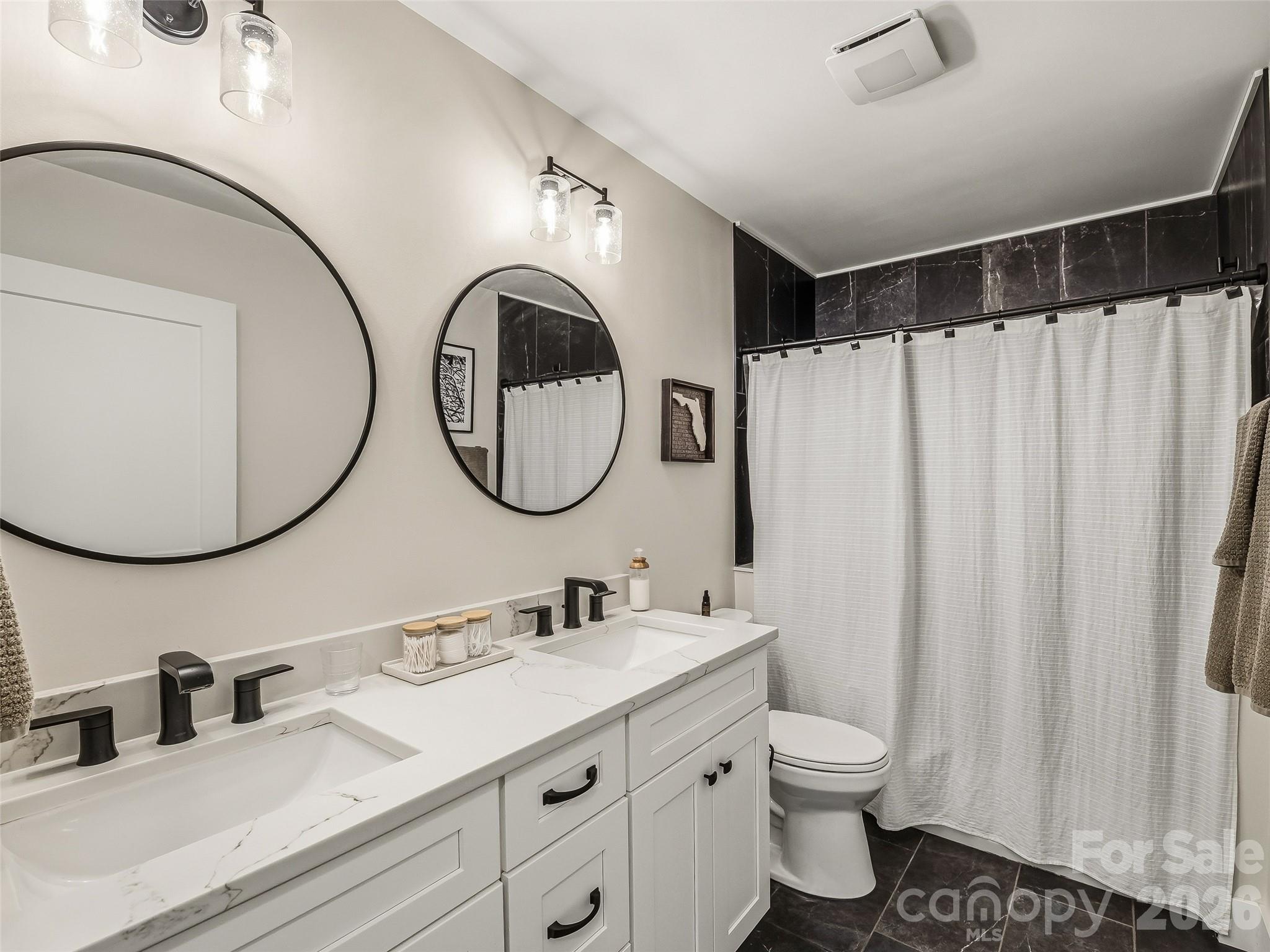 158 Trellem Trail Hendersonville NC 28739