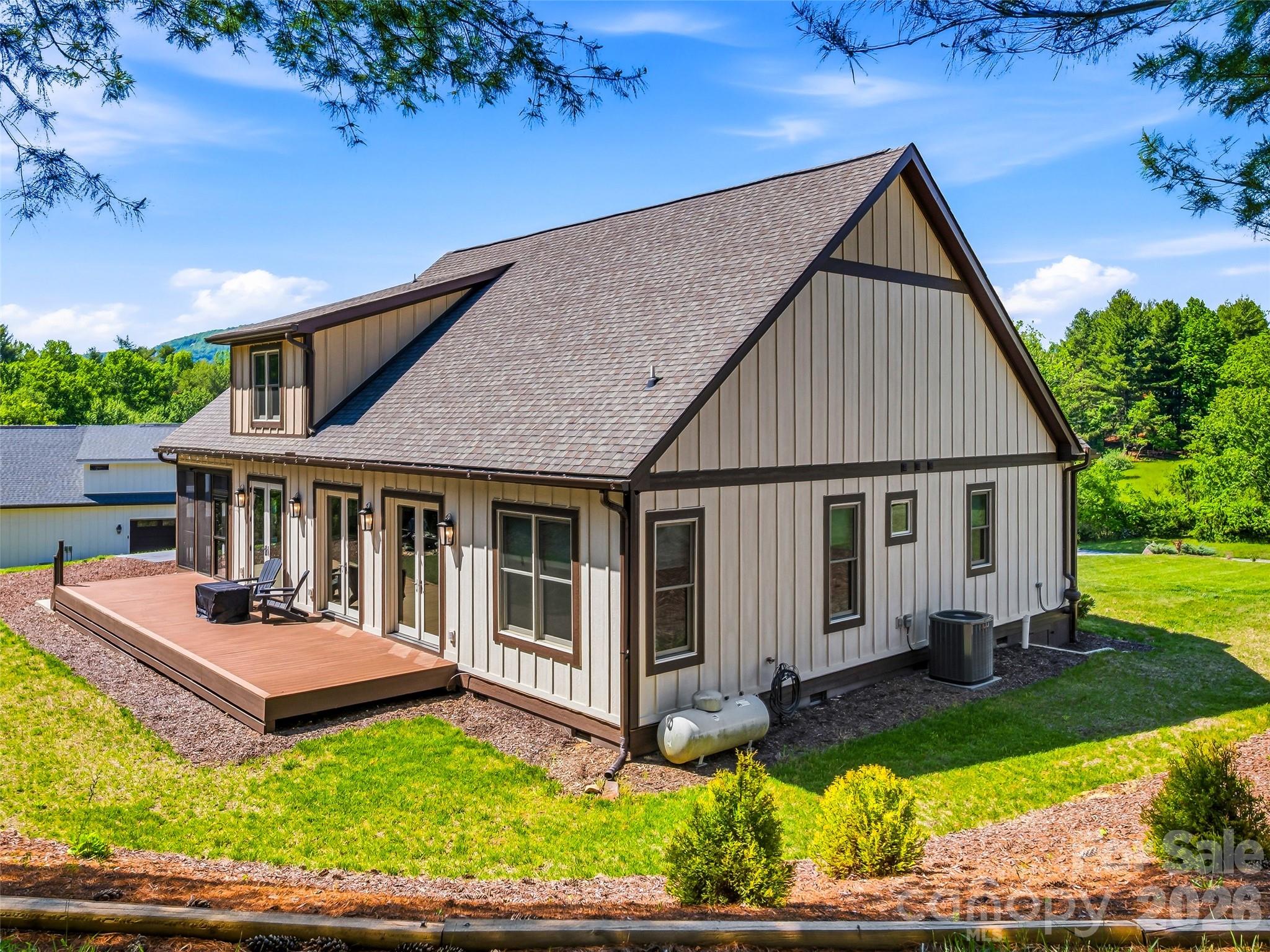 158 Trellem Trail Hendersonville NC 28739