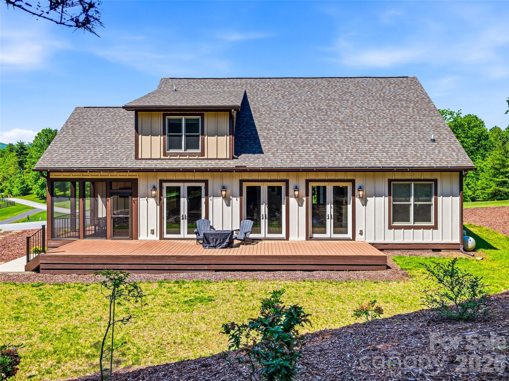 158 Trellem Trail Hendersonville NC 28739