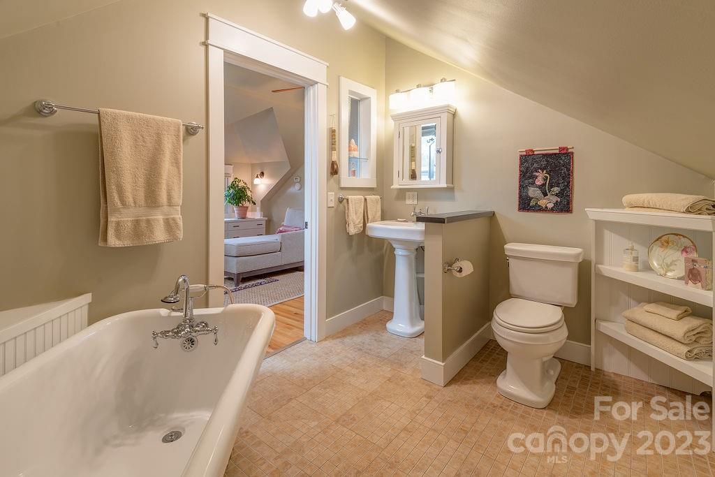 5 Elkmont Terrace Asheville NC 28804