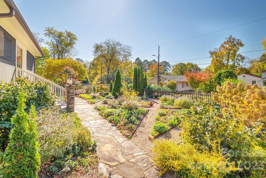 5 Elkmont Terrace Asheville NC 28804