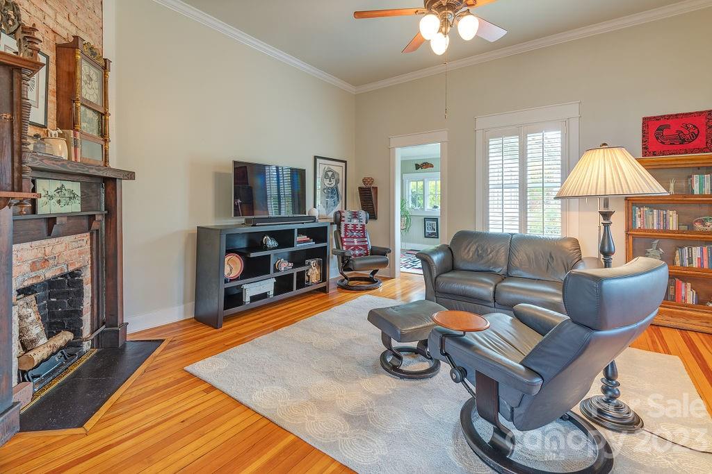 5 Elkmont Terrace Asheville NC 28804