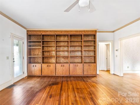 385 Chunns Cove Road Asheville NC 28805