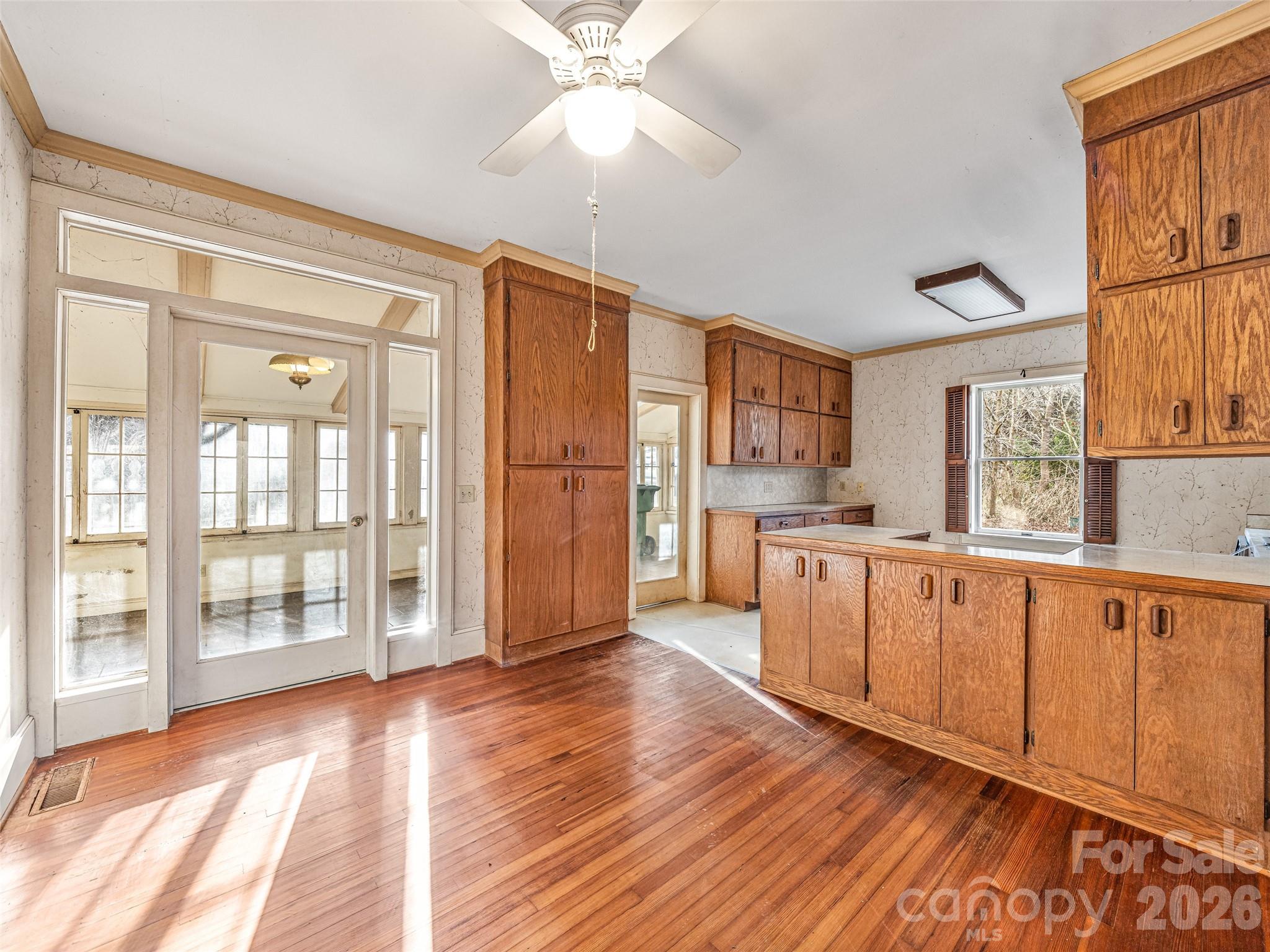 385 Chunns Cove Road Asheville NC 28805