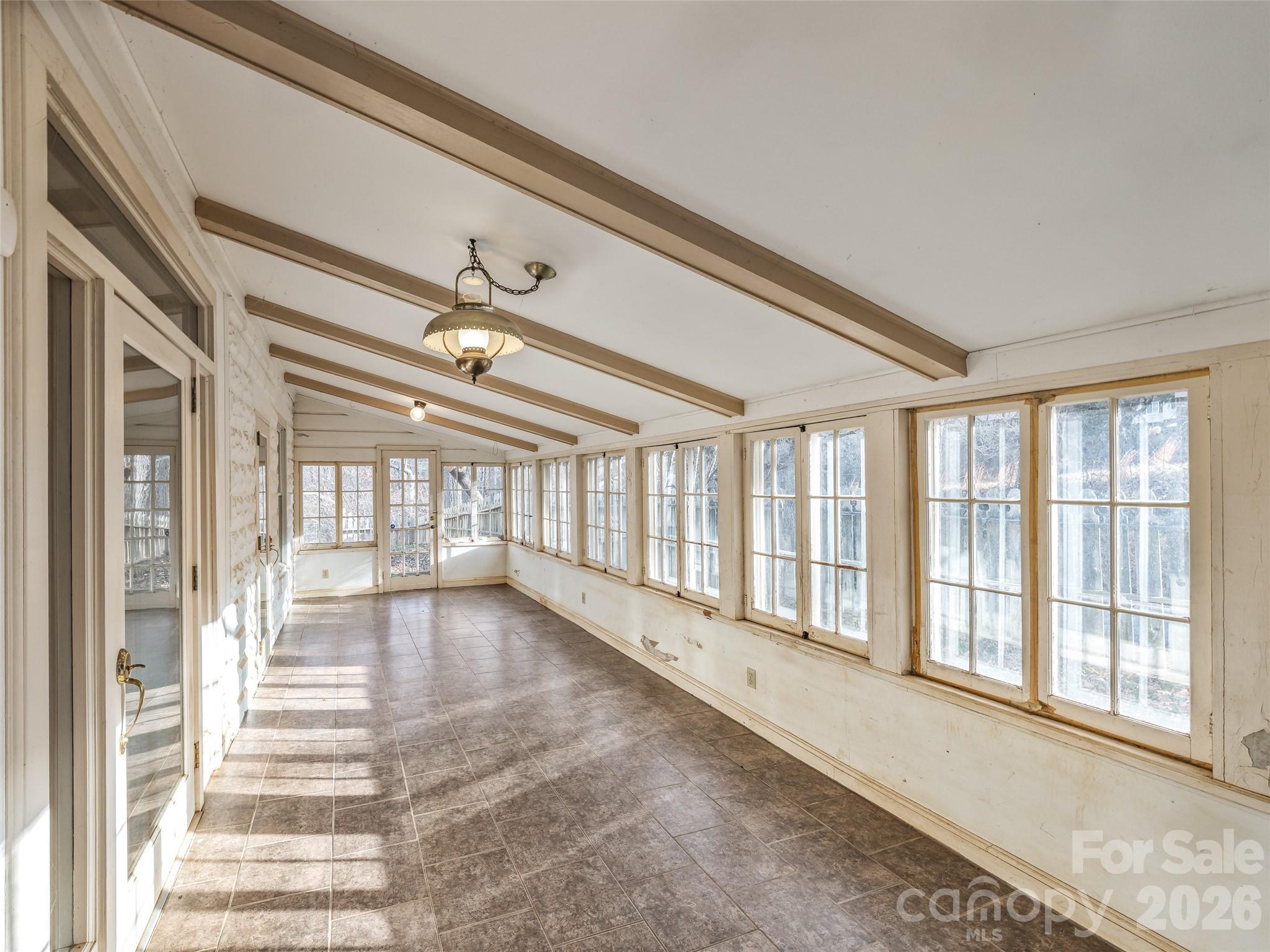 385 Chunns Cove Road Asheville NC 28805