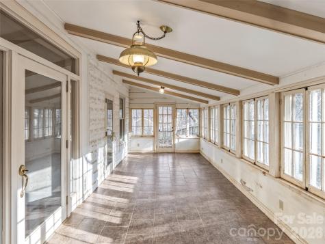 385 Chunns Cove Road Asheville NC 28805