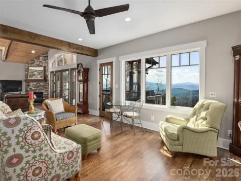31 Wonderland Ridge Lane Fairview NC 28730