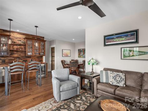 31 Wonderland Ridge Lane Fairview NC 28730