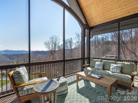 31 Wonderland Ridge Lane Fairview NC 28730