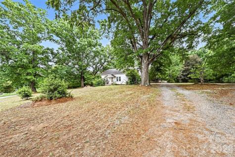 1116 Medlin Road Monroe NC 28112