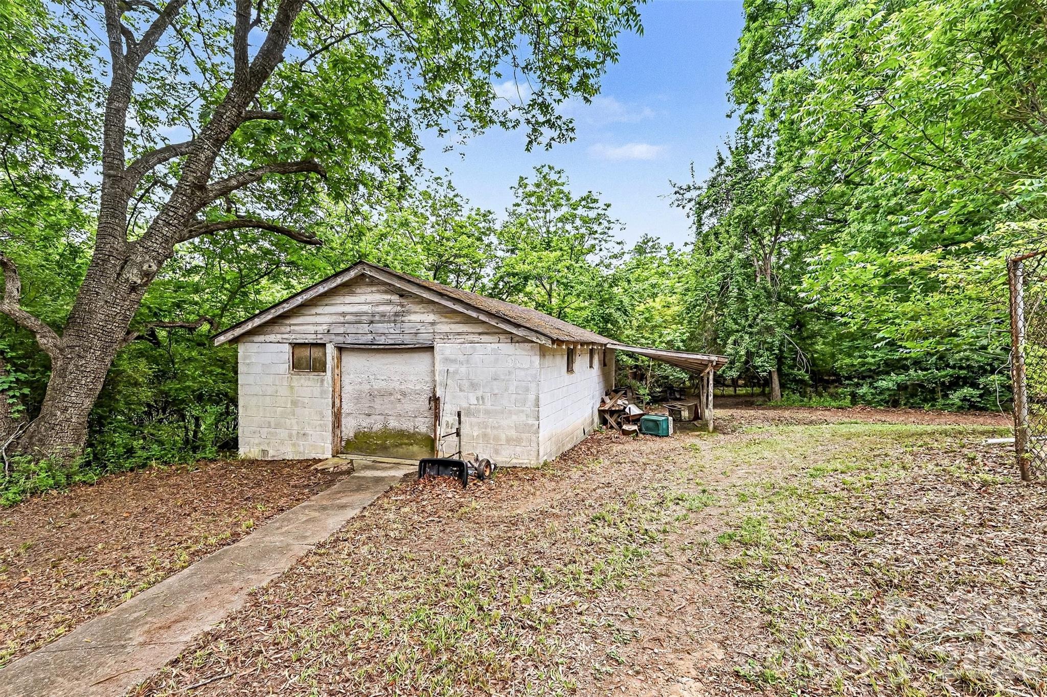 1116 Medlin Road Monroe NC 28112