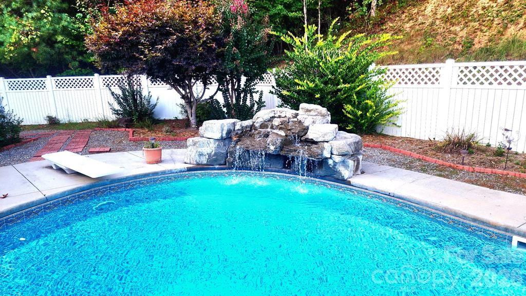 112 Hawks Nest Ridge Cullowhee NC 28723