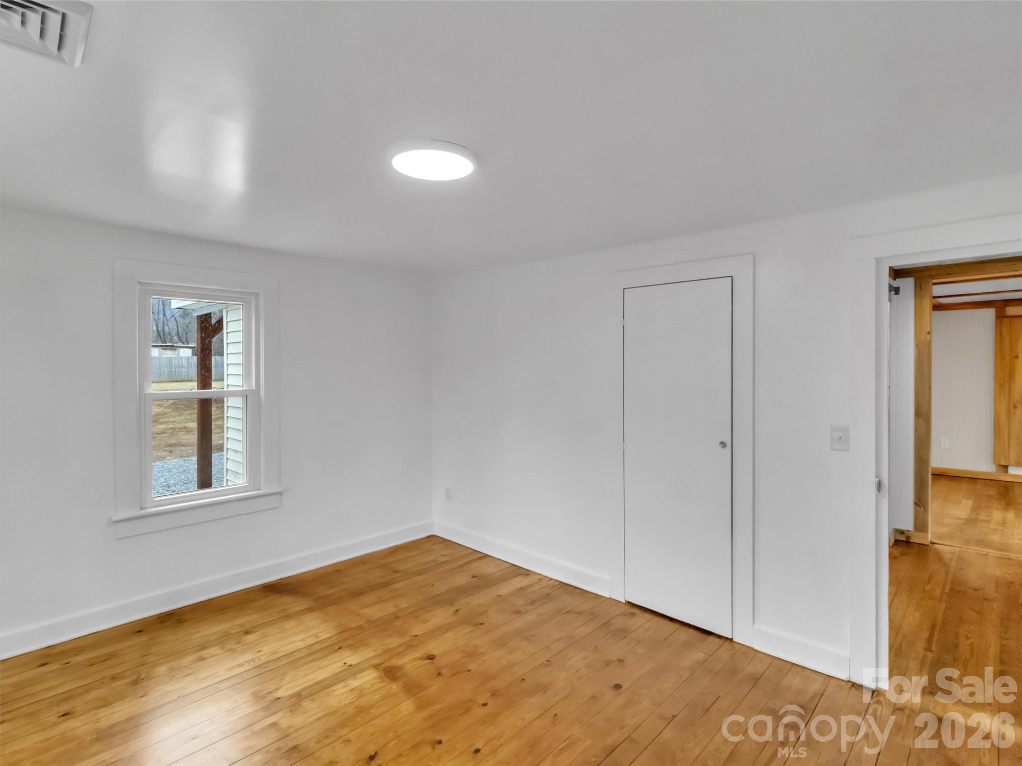 106 Long Street Waynesville NC 28786