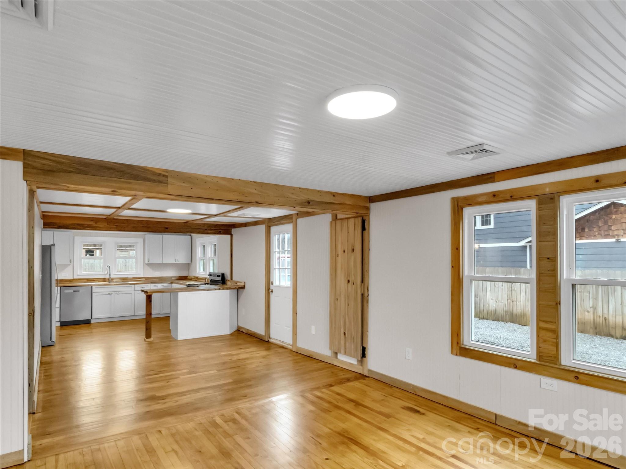 106 Long Street Waynesville NC 28786