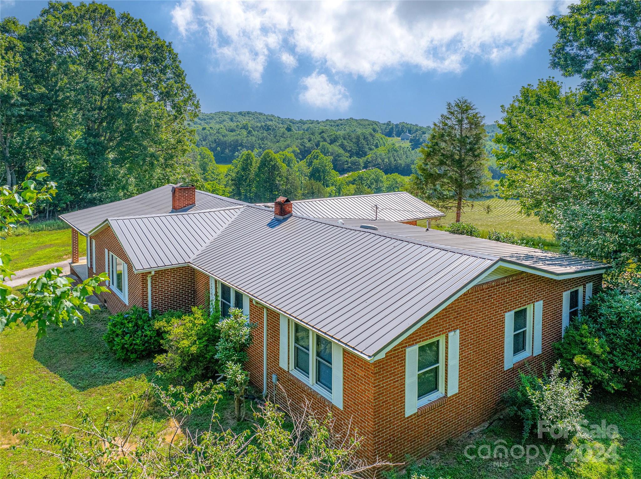 631 Deacon Drive Marion NC 28752