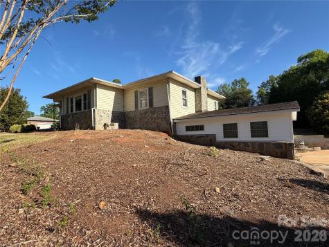 3838 Cliffside Road Mooresboro NC 28114