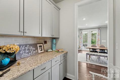 1300 Oakhurst Drive Waxhaw NC 28173