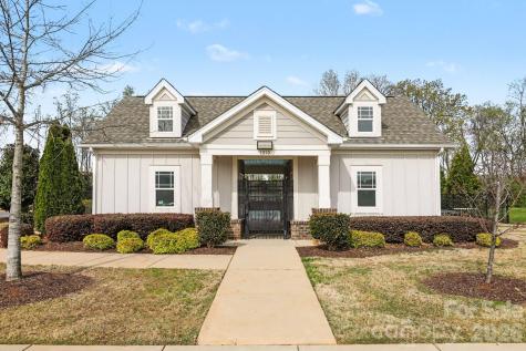 1300 Oakhurst Drive Waxhaw NC 28173