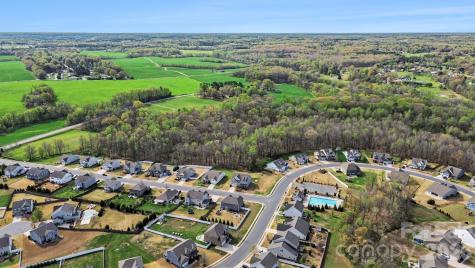 1300 Oakhurst Drive Waxhaw NC 28173