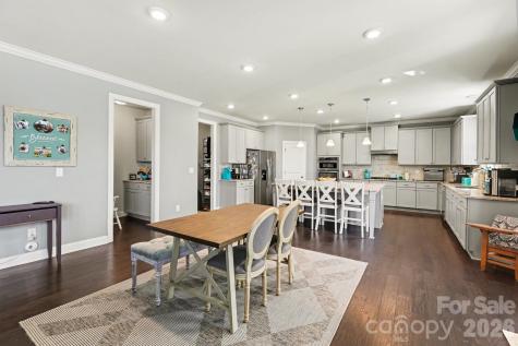 1300 Oakhurst Drive Waxhaw NC 28173