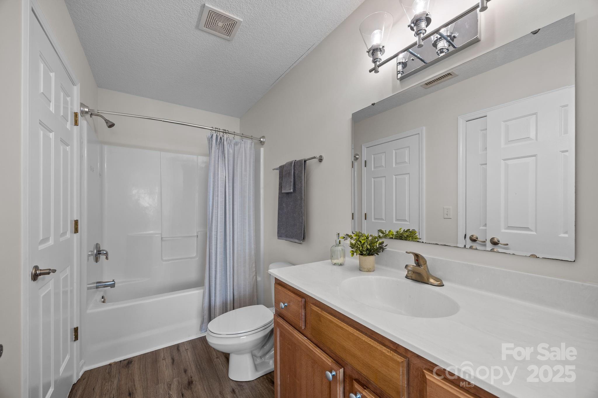 2 Meadow Glen Drive Fletcher NC 28732