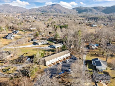 2 Meadow Glen Drive Fletcher NC 28732