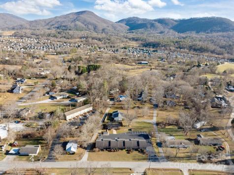 2 Meadow Glen Drive Fletcher NC 28732