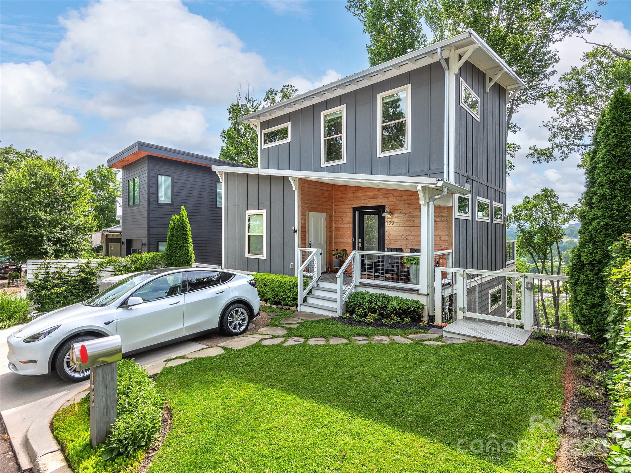 122 Riverview Drive Asheville NC 28806