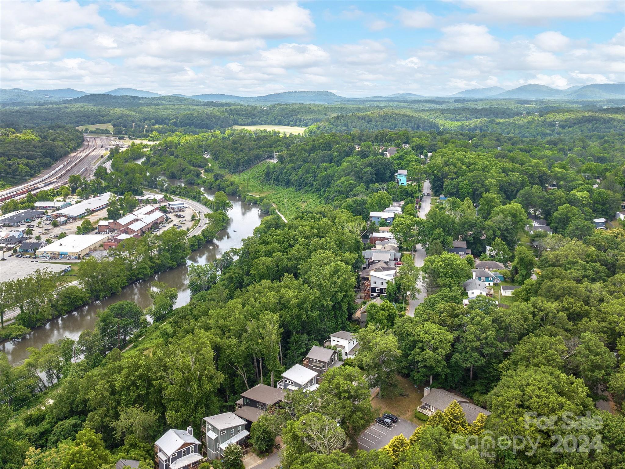 122 Riverview Drive Asheville NC 28806