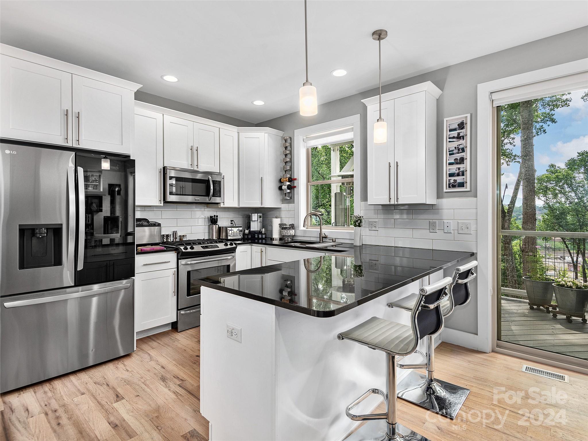 122 Riverview Drive Asheville NC 28806